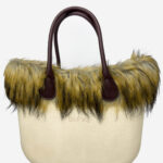 Look b.super Creme, Pala Lola Caramelo e Gota Ombro Marrom